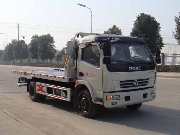 東風(fēng)多利卡國(guó)六一拖二平板道路清障車圖片