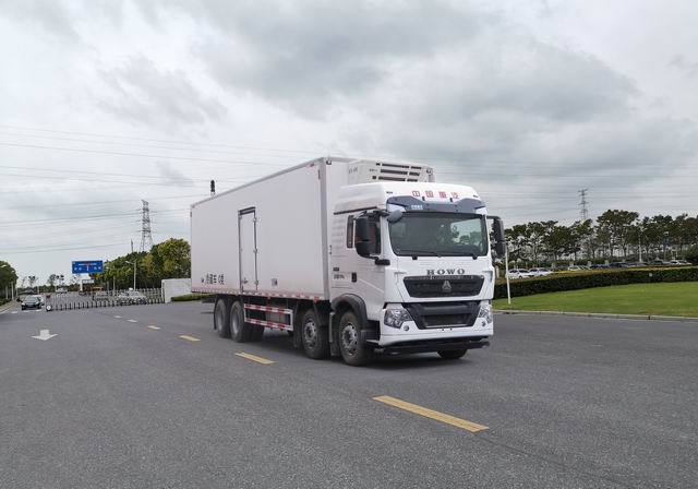 重汽豪沃國六前四后八TX冷藏車圖片